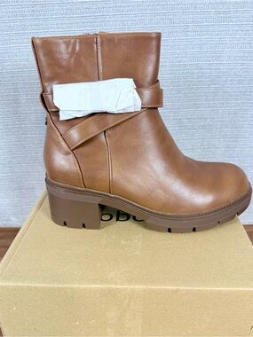 Women’s Tan  Chelsea Ankle Boots